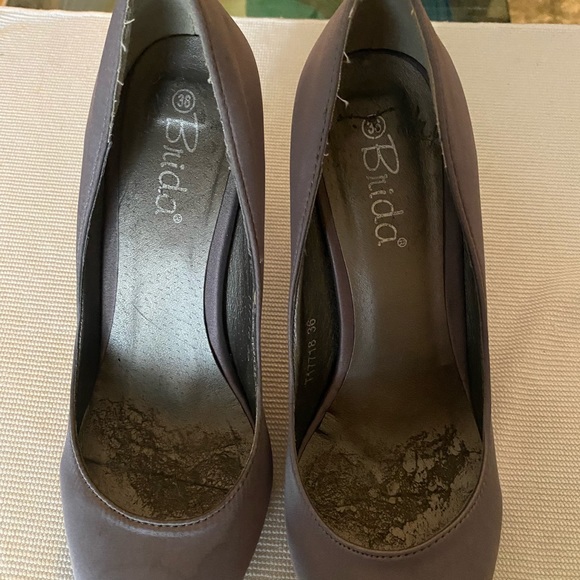 Shoes for sale - Picture 3 of 6